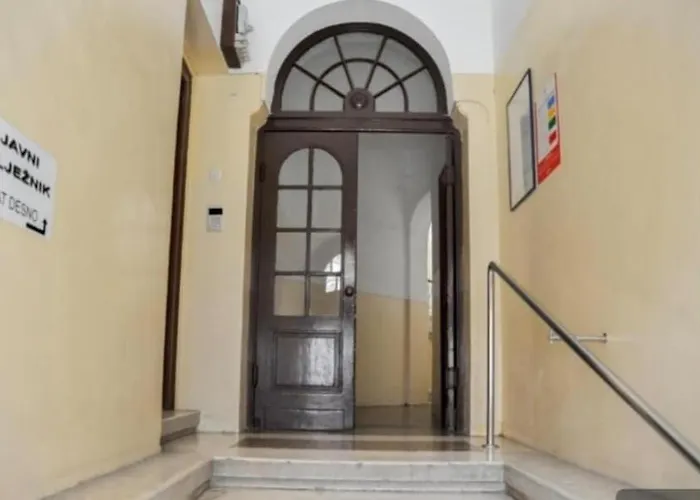 Pads Διαμέρισμα *